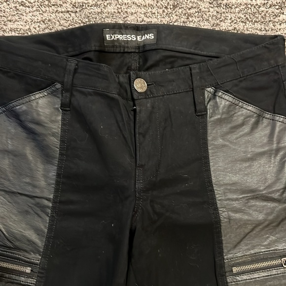 2/$30 Express Moto Legging with Zipper Detail size 10 - Picture 4 of 7